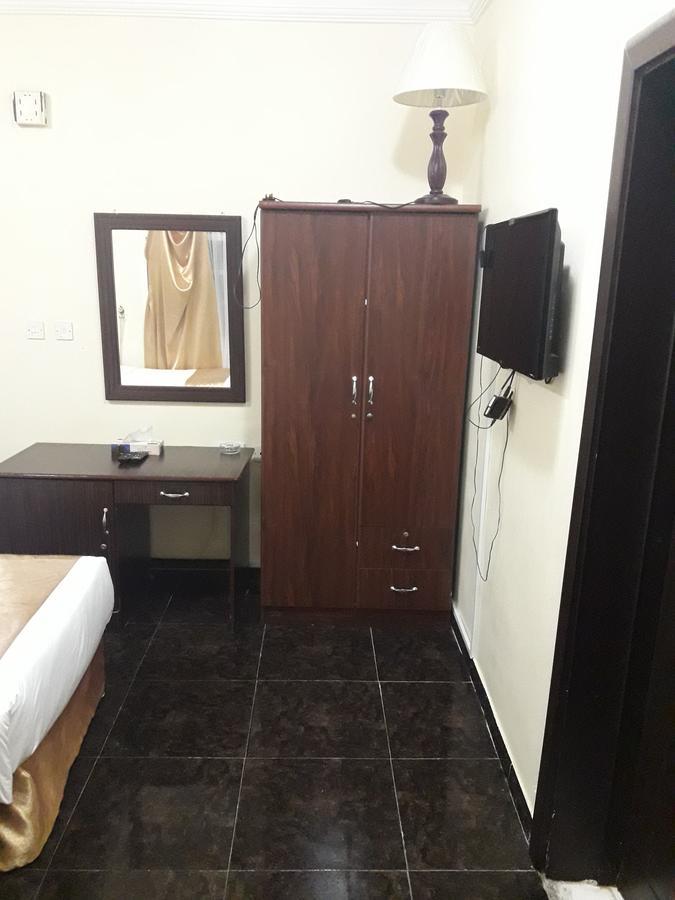 Lake Hotel Mukhi Ngoại thất bức ảnh